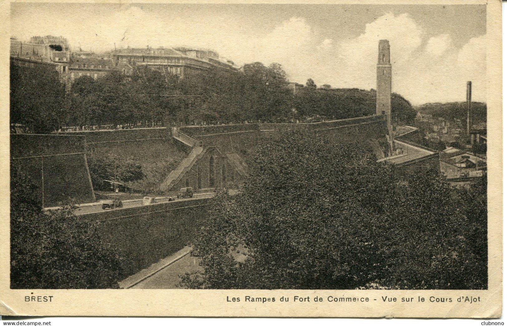 CPA - BREST - RAMPES DU FORT DU COMMERCE - VUE SUR LE COURS D'AJOT - Brest