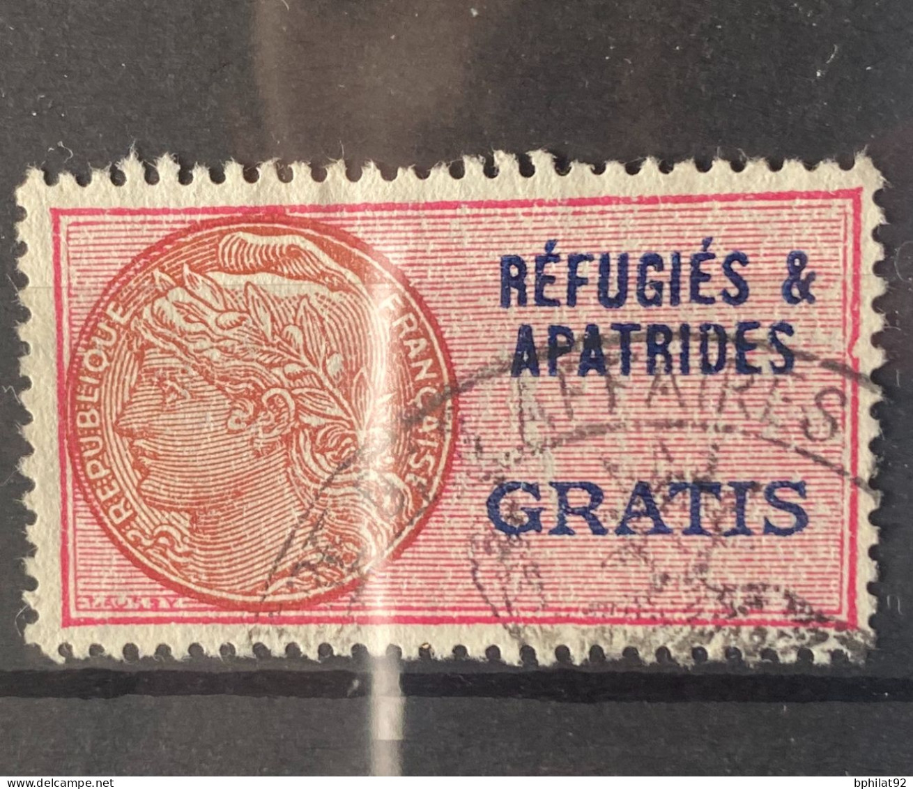 !!! FRANCE, RÉFUGIÉS ET APATRIDES N°197 - Sellos