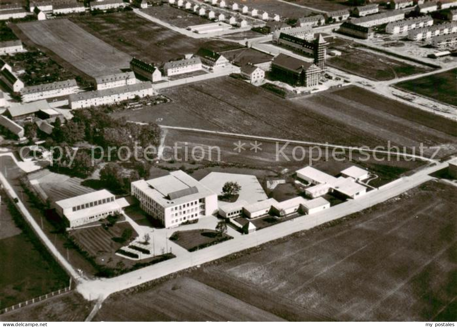 73852018 Muenchen Volksschule An Der Hugo Wolfstrasse Fliegeraufnahme Muenchen - Muenchen