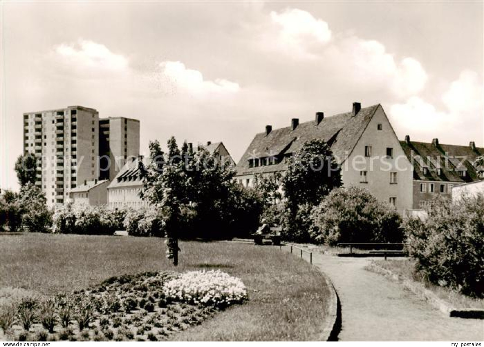 73851815 Lauf Pegnitz Wohnsiedlung Hochhaus Lauf Pegnitz - Lauf