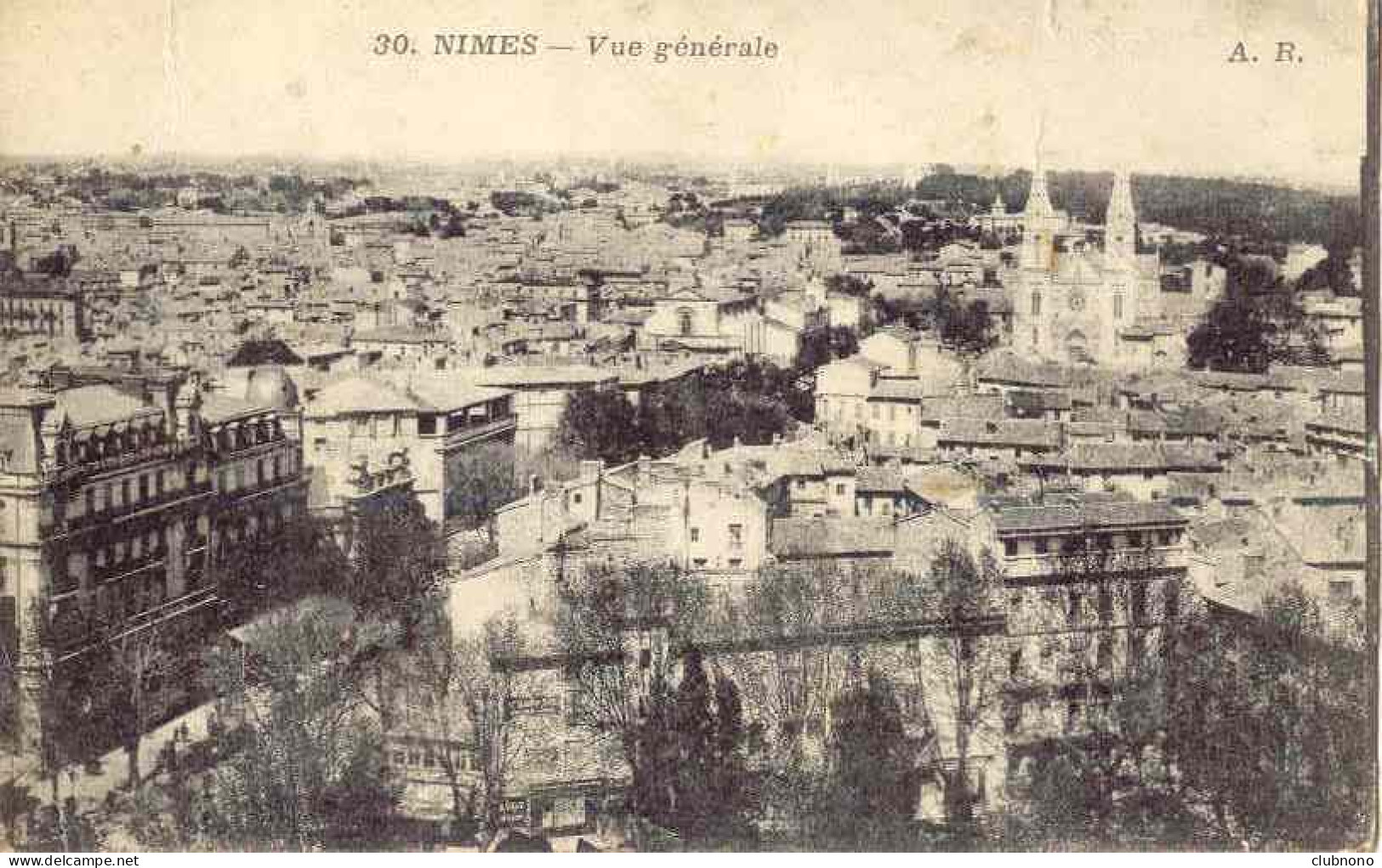 CPA  - NIMES - VUE GENERALE - Nîmes