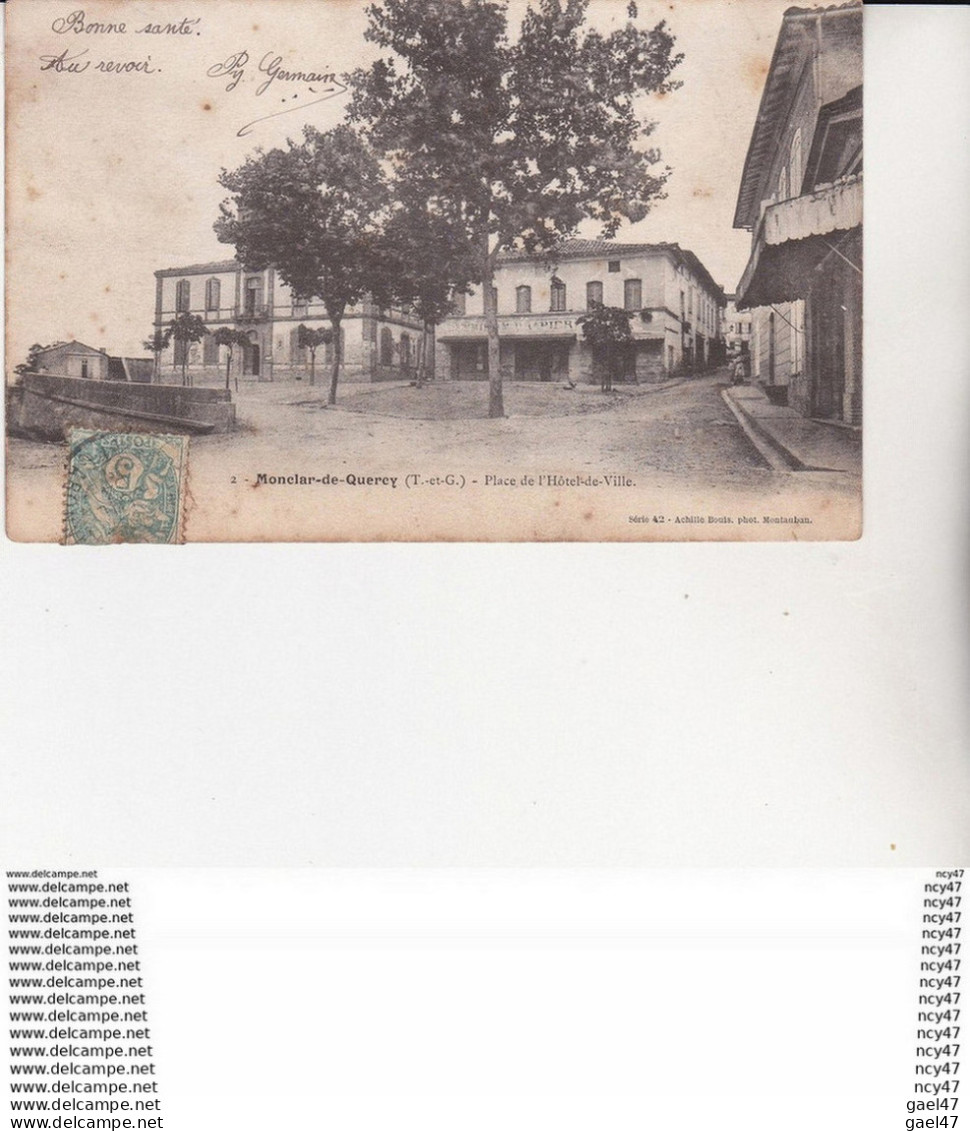 CPA  (82) MONCLAR-de-QUERCY.  Place De L'hôtel De Ville, Commerce. ...Z417 - Montclar De Quercy