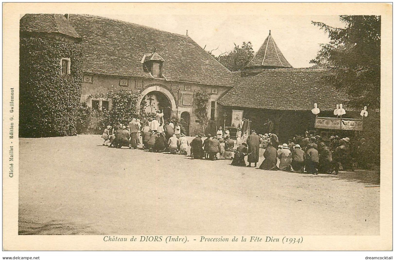 36 CHATEAU DE DIORS. Procession Fête Dieu 1934 - Autres & Non Classés