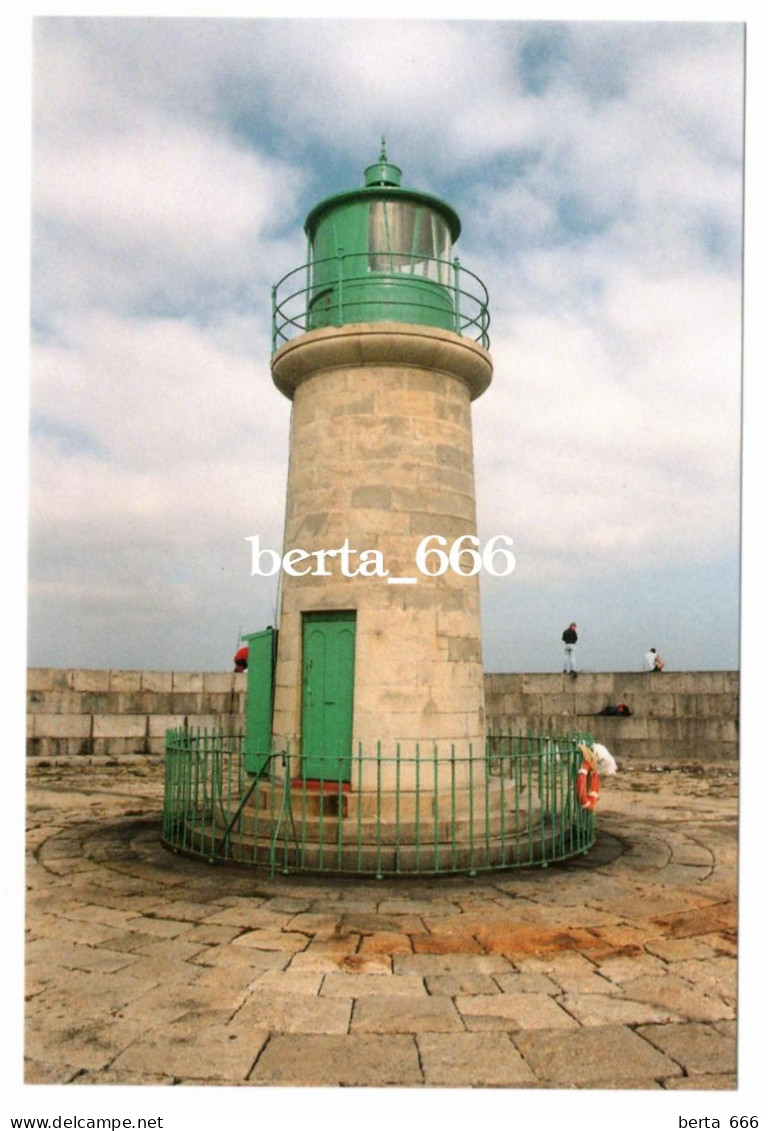 Ireland Lighthouse * Dun Laoghaire West Pier Co. Dublin - Vuurtorens