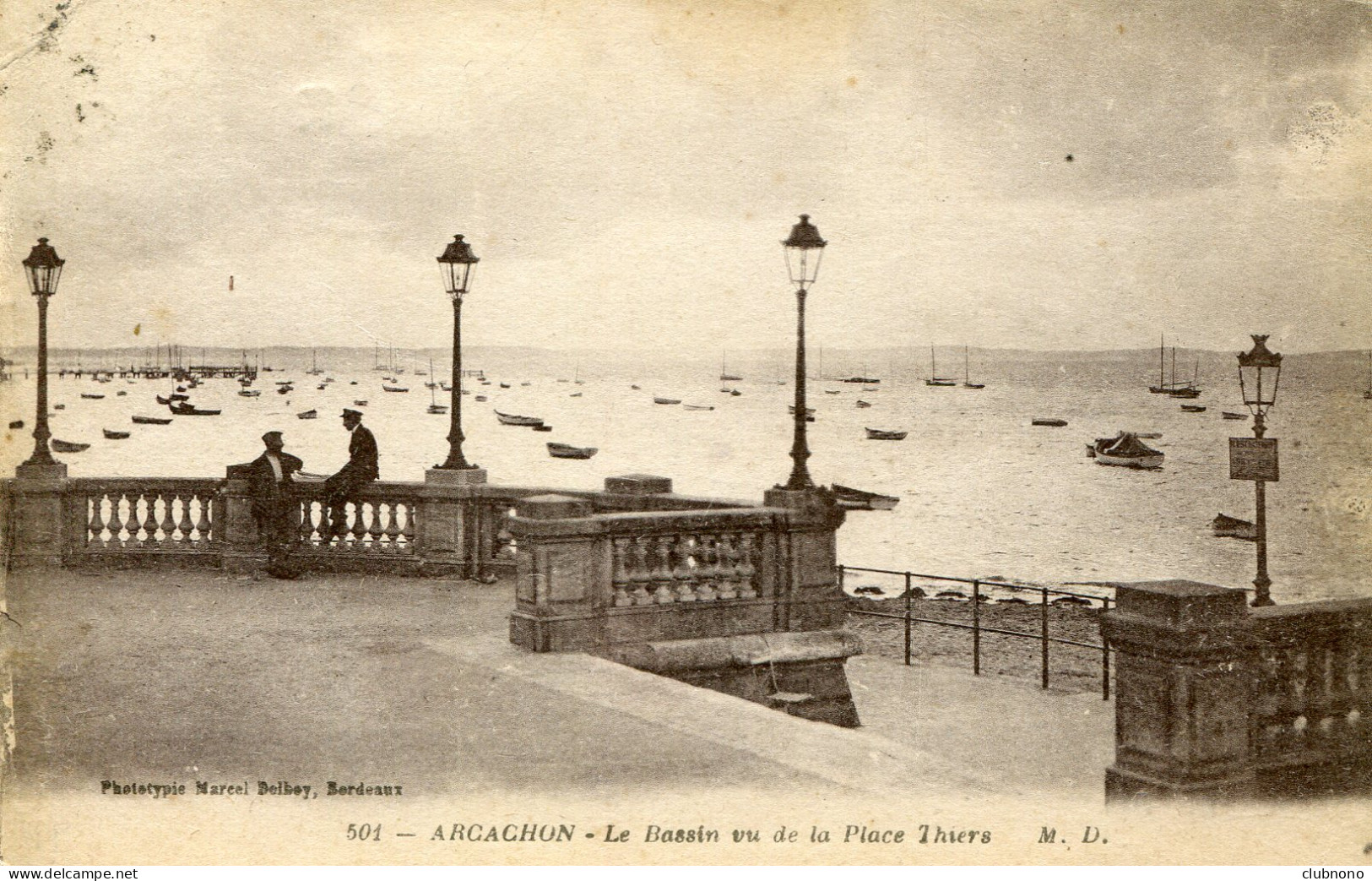 CPA - ARCACHON - LE BASSIN VU DE LA PLACE THIERS - Arcachon