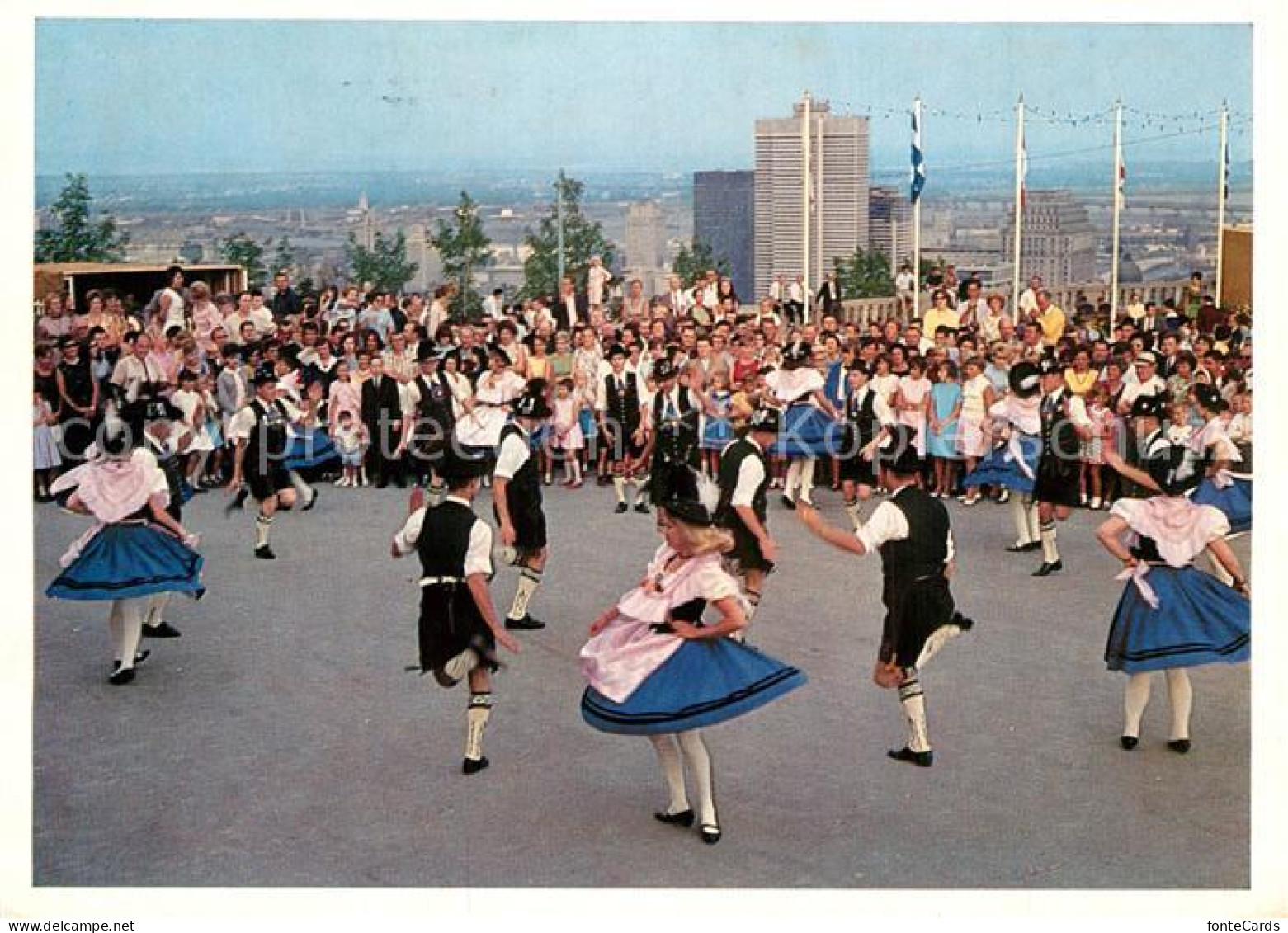 13526005 Montreal Quebec Volksfest Der Deutschen Im Mont Royal Park Montreal Que - Unclassified