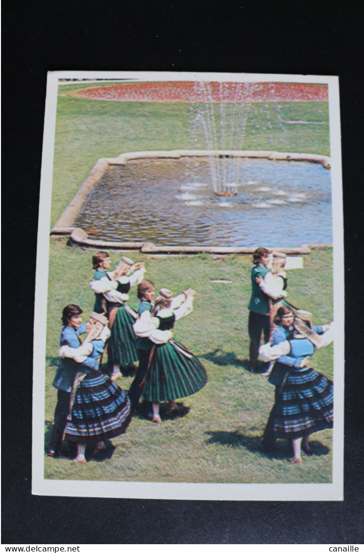 S-C 126 / Lithuanian Folk Dance - Folk Costum - Lituanie - Lituanian Folk Round Dance - La Ronde Folklorique Lituanienne - Litouwen