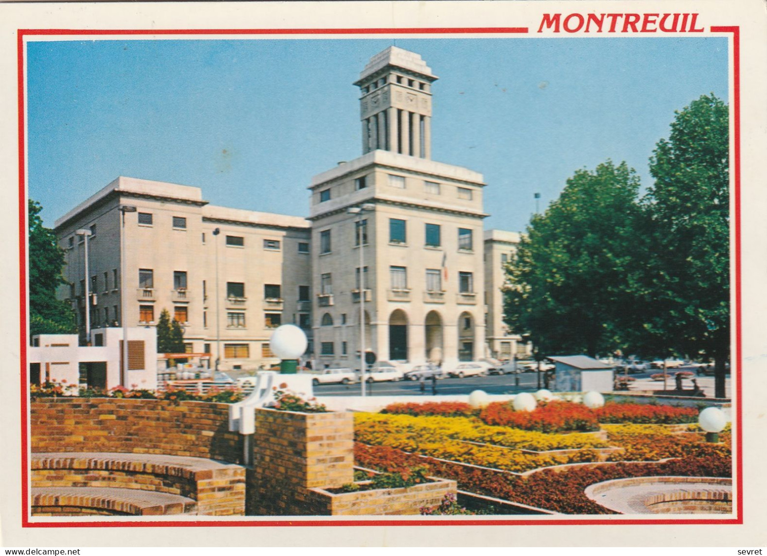 MONTREUIL. - L'Hôtel De Ville. CPM - Montreuil