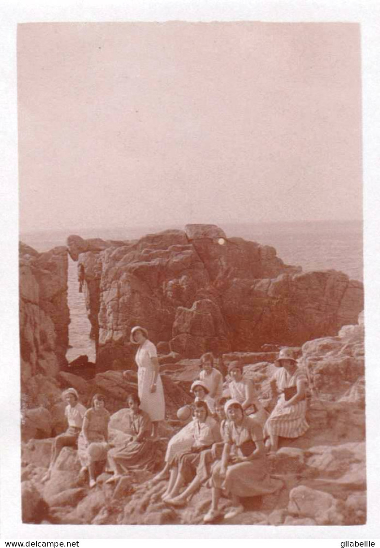 Photo Originale - 44 - BATZ Sur MER - Femmes Du Pensionnat Des Ursulines De Beaugency Au Pont Du Diable - Aout 1932 - Places