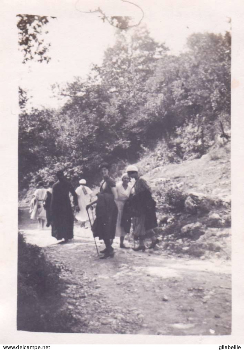 Photo Originale -38 - Descente Du Plateau De SAINT NIZIER -  Femmes Du Pensionnat Ursulines De Beaugency -  Aout 1933 - Places