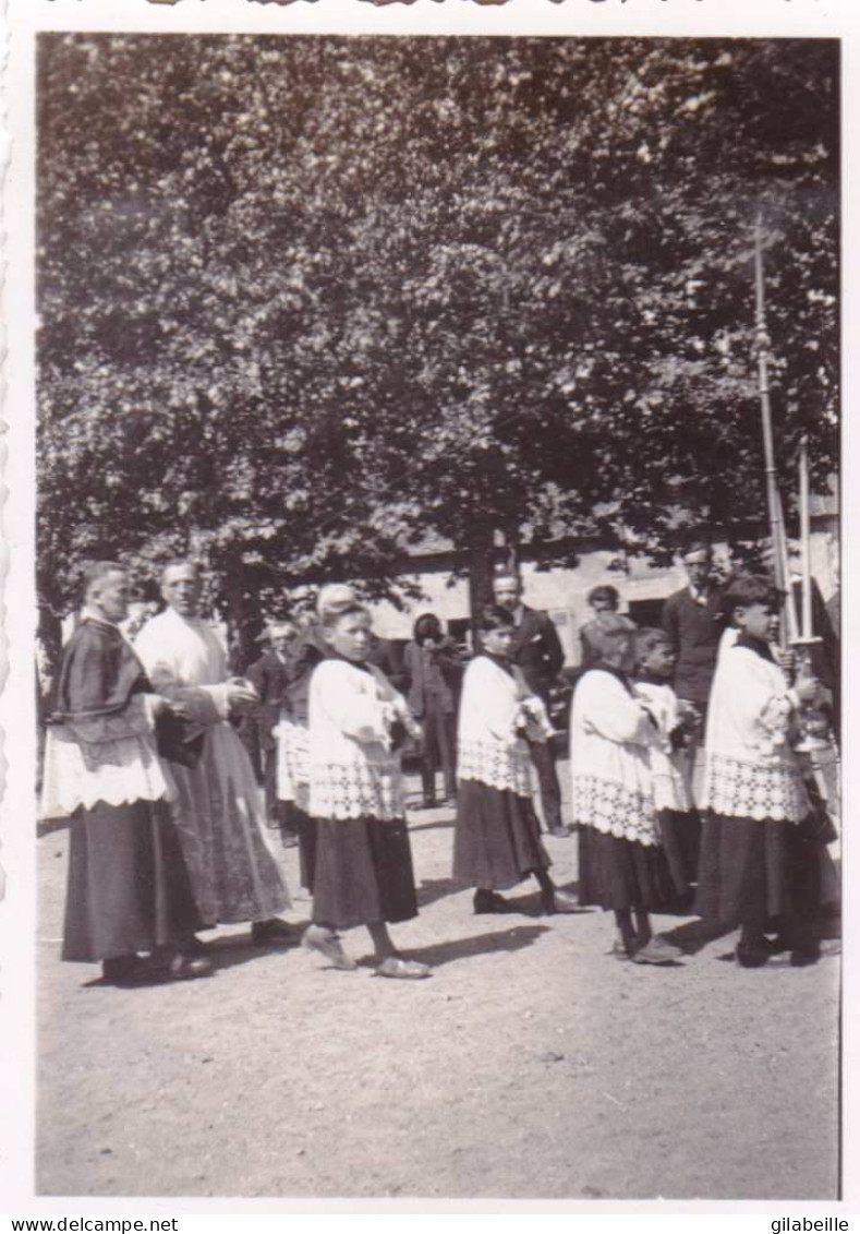 Photo Originale - 45 - FEROLLES - Installation De L'abbé Picard Curé De Ferolles - Sortie Des Pretres - Mai 1934 - Places