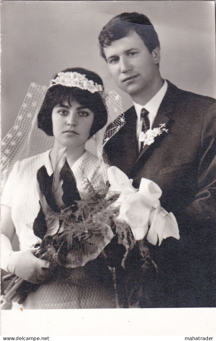 Old Real Original Photo - Wedding Groom Bride - Ca. 14x8.8 Cm - Personnes Anonymes