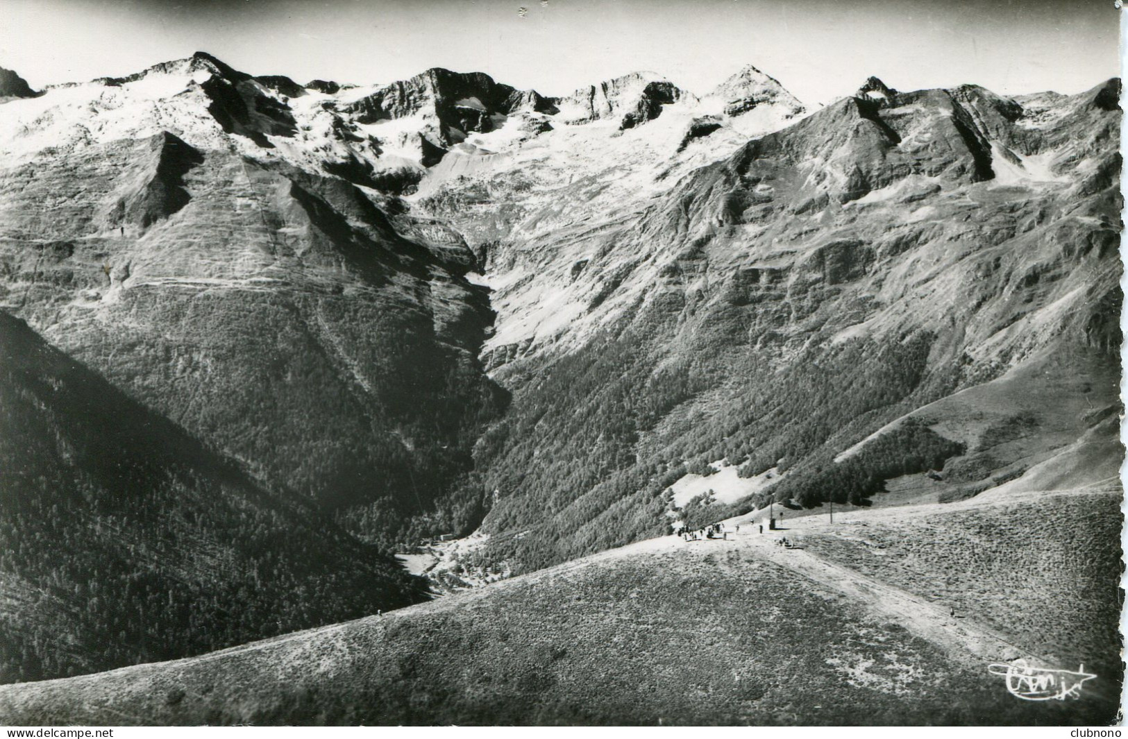 CPSM - SUPERBAGNERES -  VALLEE DU LYS ET LES PICS - VUE AERIENNE - Superbagneres