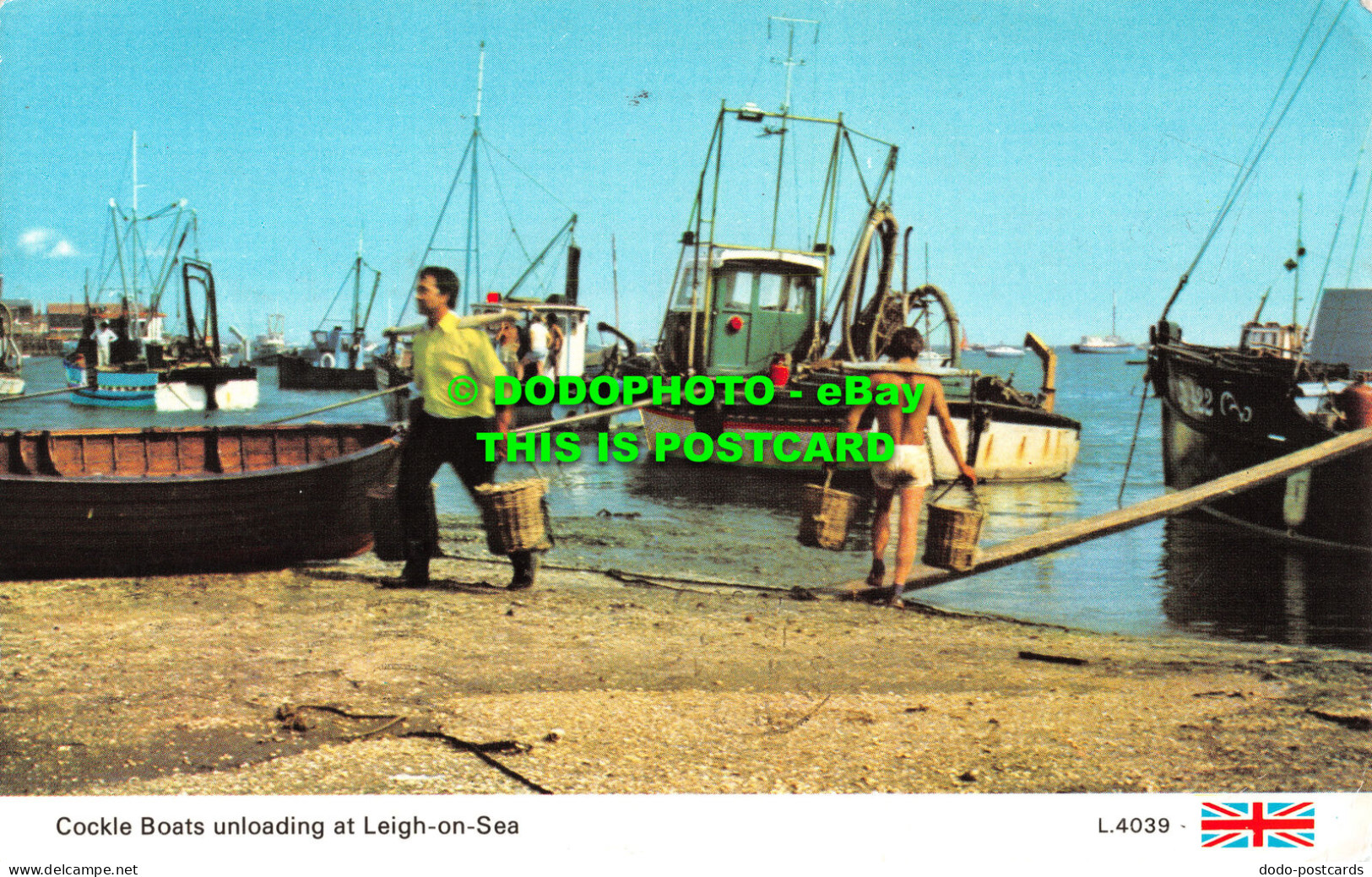 R520102 Cockle Boats Unloading At Leigh On Sea. L. 4039. Dennis. 1986 - Welt