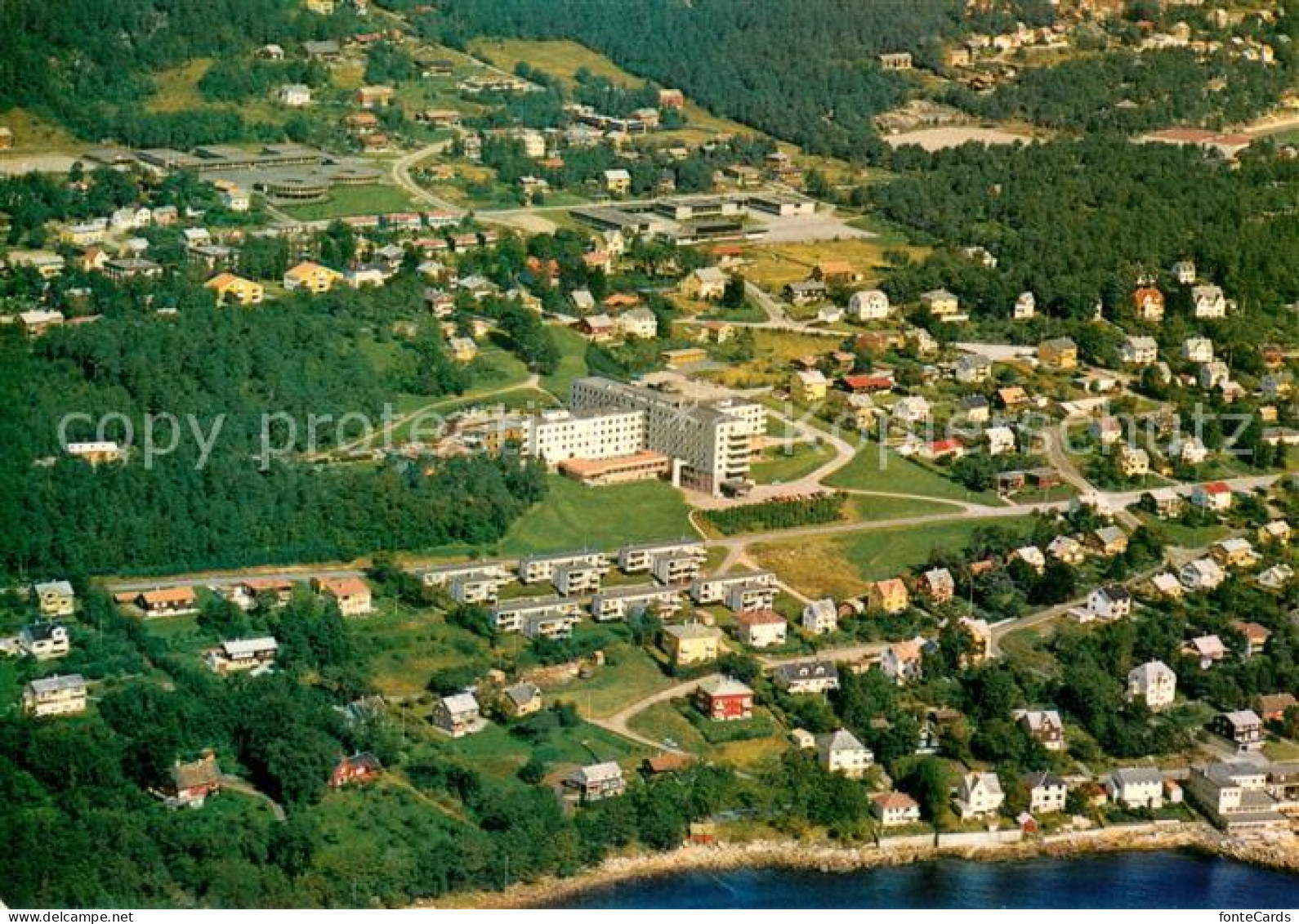 13631137 Molde Parti Ved Fylkessjukehuset Fliegeraufnahme Molde - Norwegen