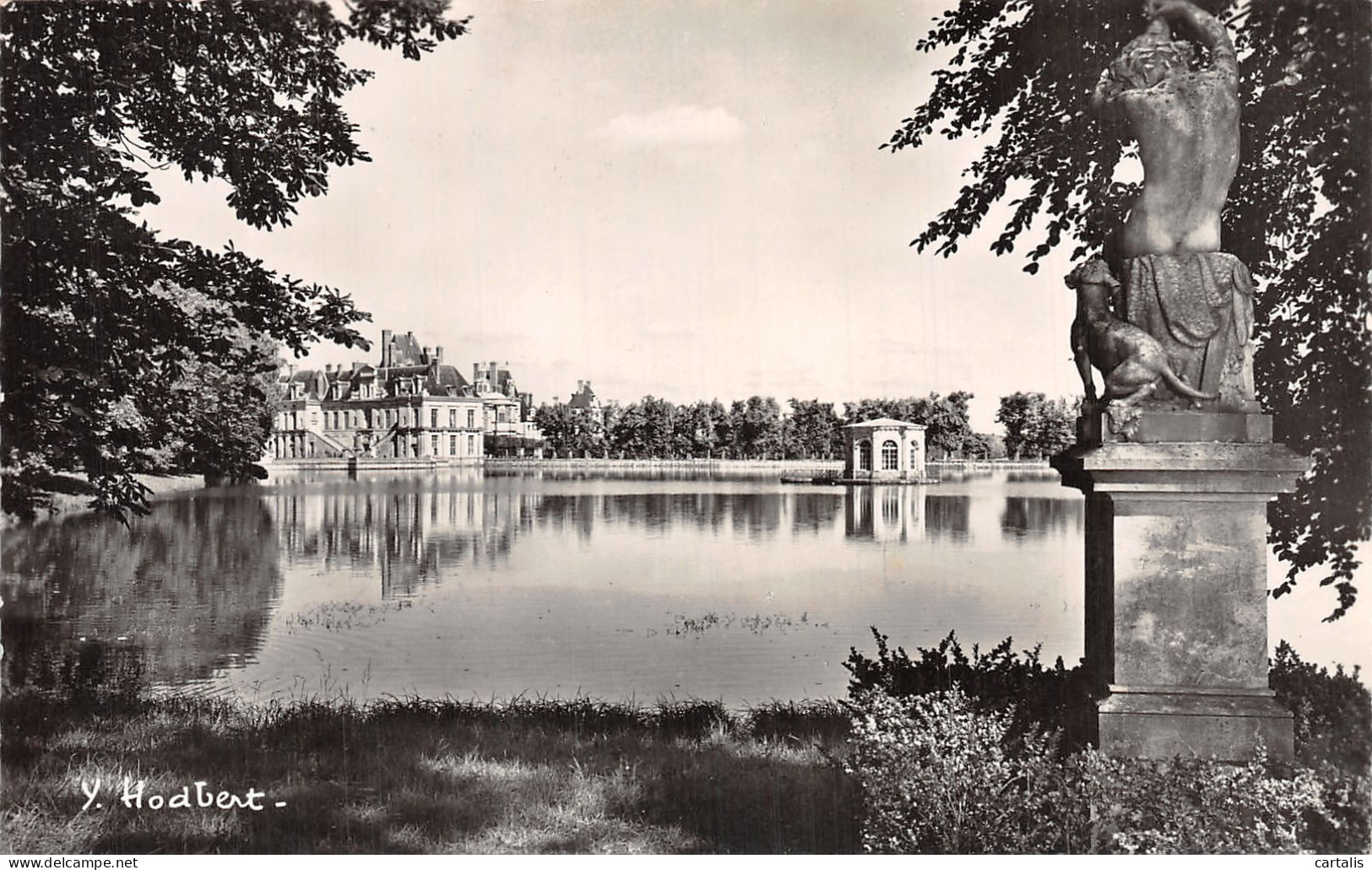 77-FONTAINEBLEAU-N° 4407-E/0233 - Fontainebleau