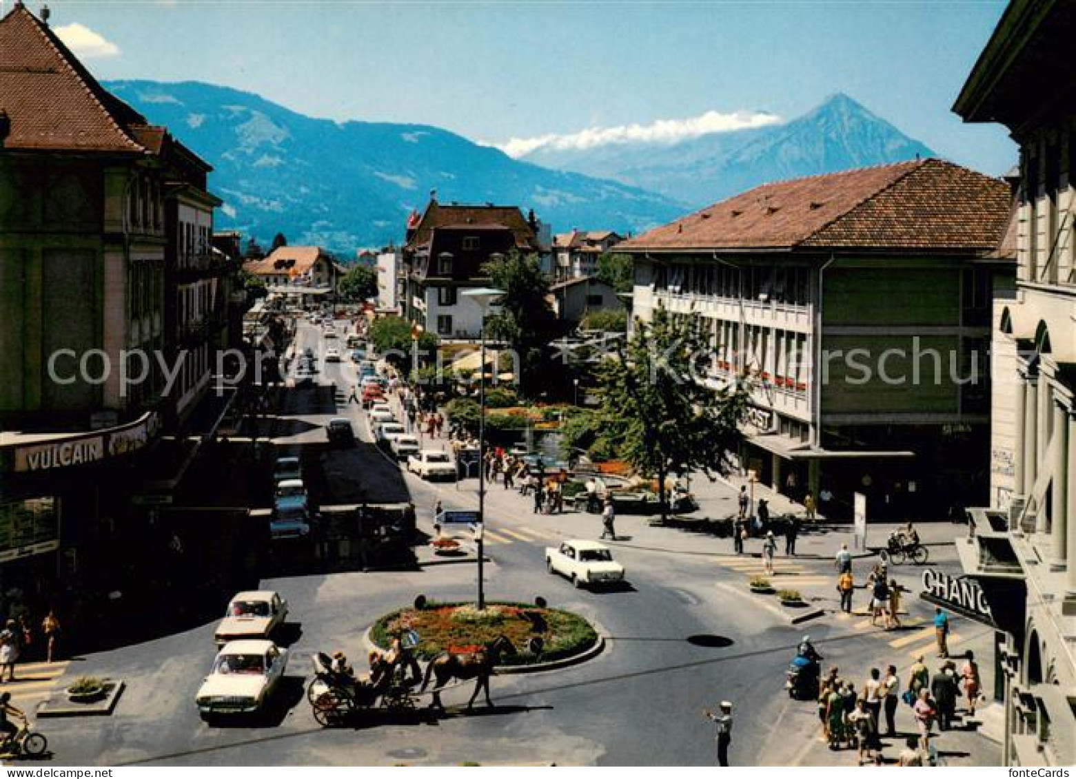 13628558 Interlaken BE Centralplatz Bahnhofstrasse Und Niesen Interlaken BE - Autres & Non Classés