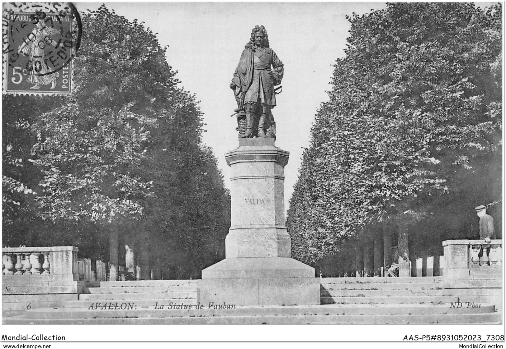 AASP5-0378 - AVALLON - La Statue De Vauban - Avallon