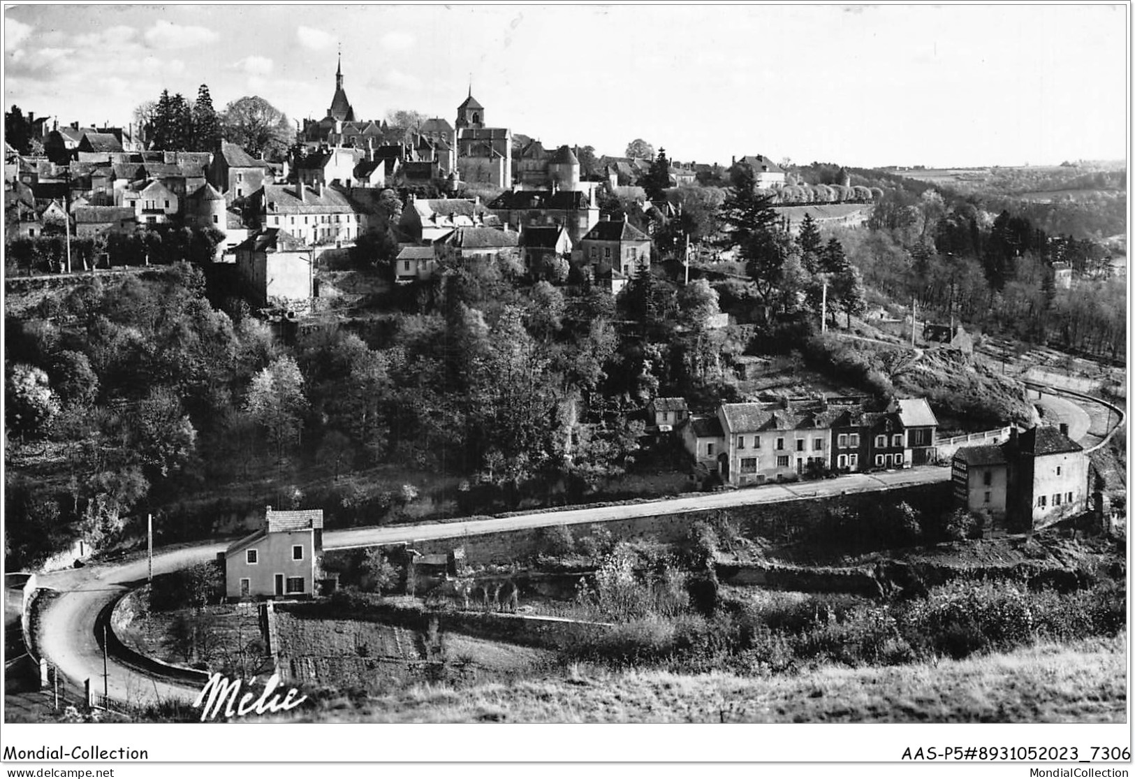 AASP5-0377 - AVALLON - Vue Generale Et La Route De La Vallee Du COUSIN - Avallon