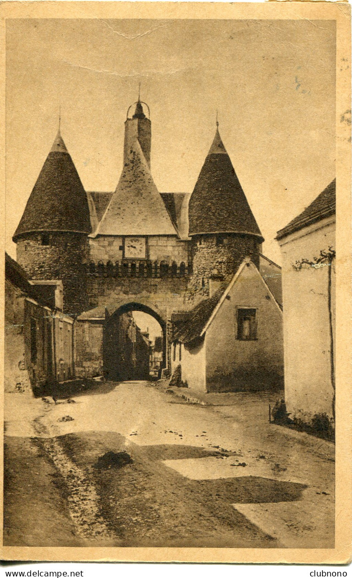 CPA -  CHATEAUROUX-DEOLS (ENV.) - PORTE DE L'HORLOGE - Chateauroux