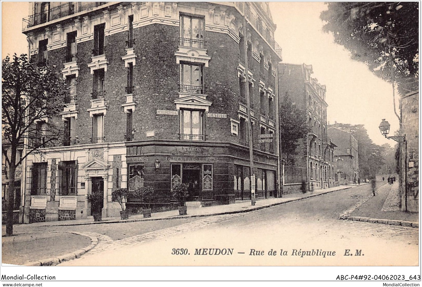 ABCP4-92-0298 - MEUDON - Rue De La République - Meudon
