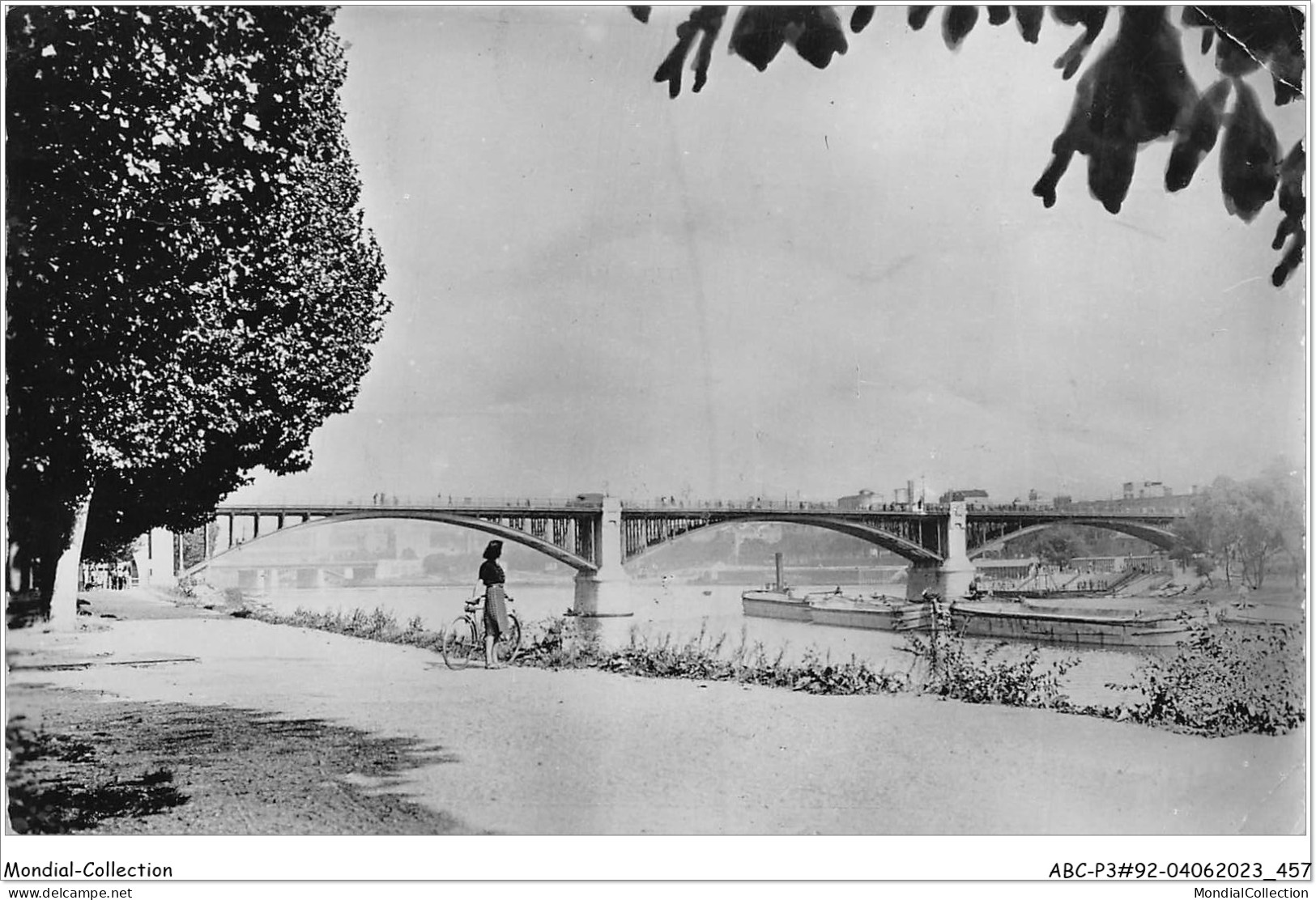 ABCP3-92-0205 - COURBEVOIE-LEVALLOIS - Le Pont De Levallois Vu Du Quai Du Marechal Joffre - Courbevoie