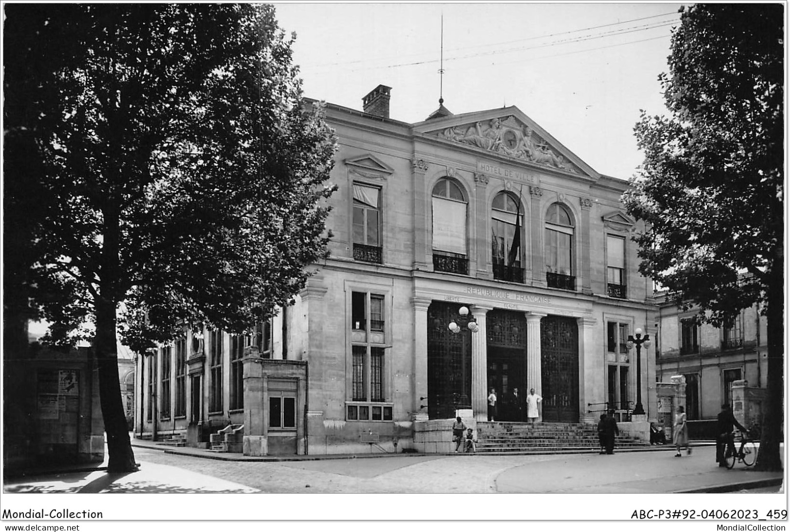 ABCP3-92-0206 - COURBEVOIE - L'Hôtel-de-ville - Courbevoie