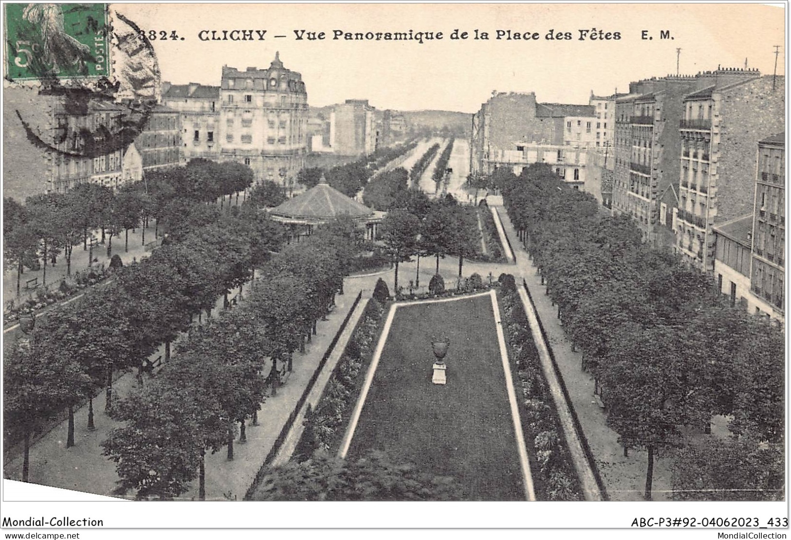 ABCP3-92-0193 - CLICHY - Vue Panoramique De La Place Des Fêtes - Clichy