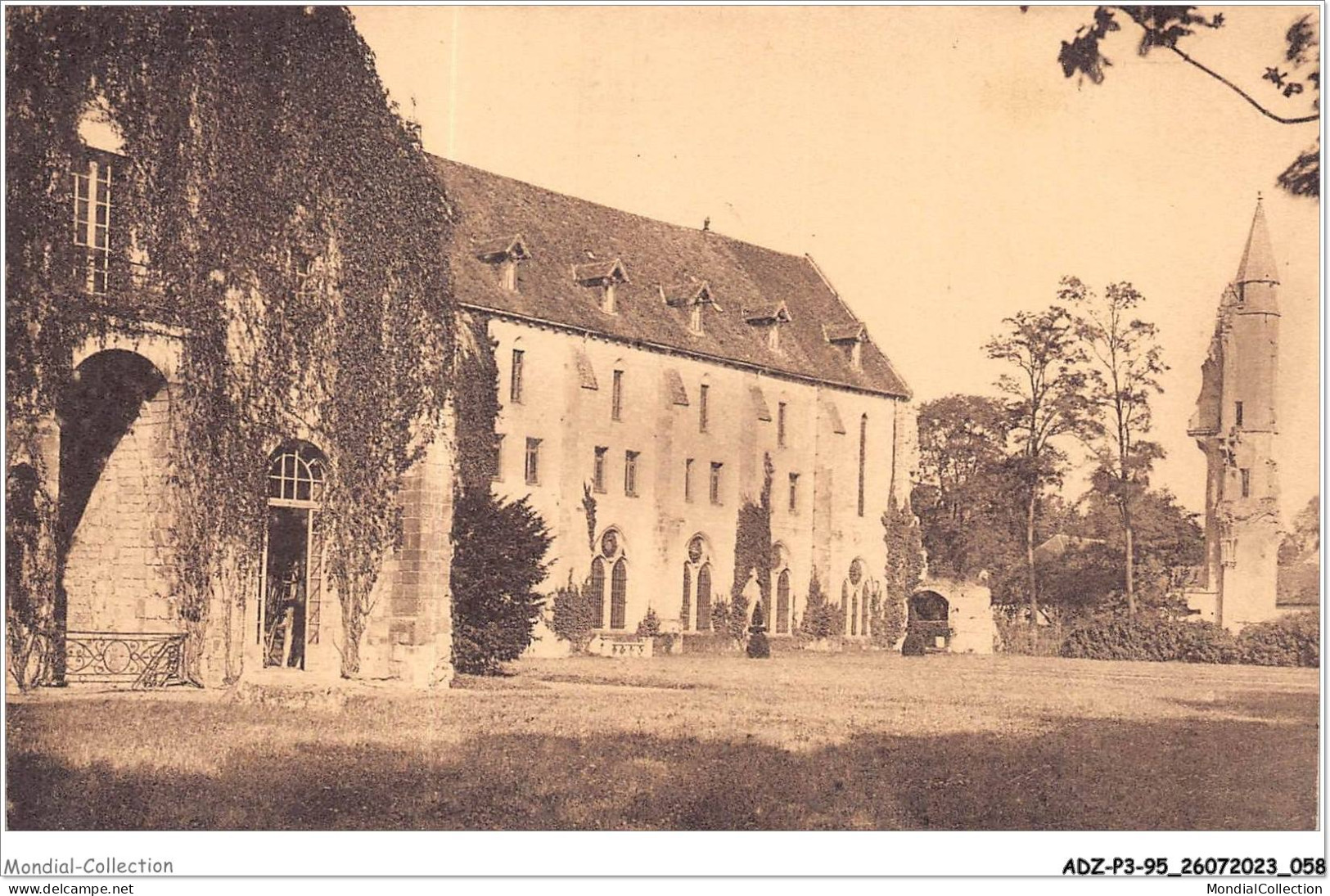 ADZP3-95-0210 - Abbaye De ROYAUMONT - Asnières Sur-oise - Vue Générale - Côté Est - Asnières-sur-Oise