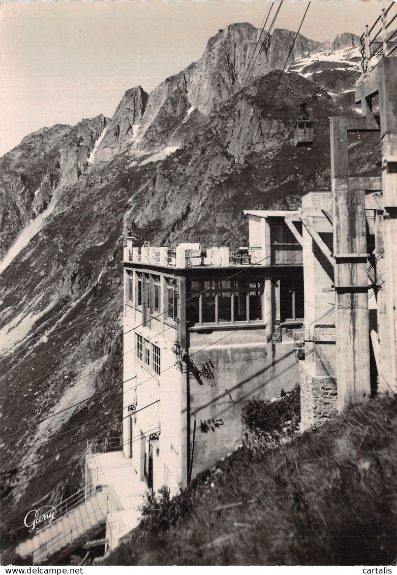 74-CHAMONIX MONT BLANC-N° 4413-B/0223 - Chamonix-Mont-Blanc