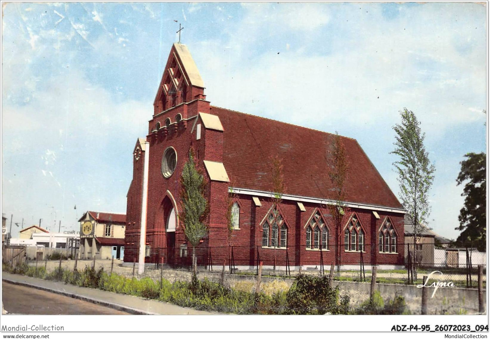 ADZP4-95-0317 - BEZONS - L'église Notre-dame-de-lourdes - Bezons