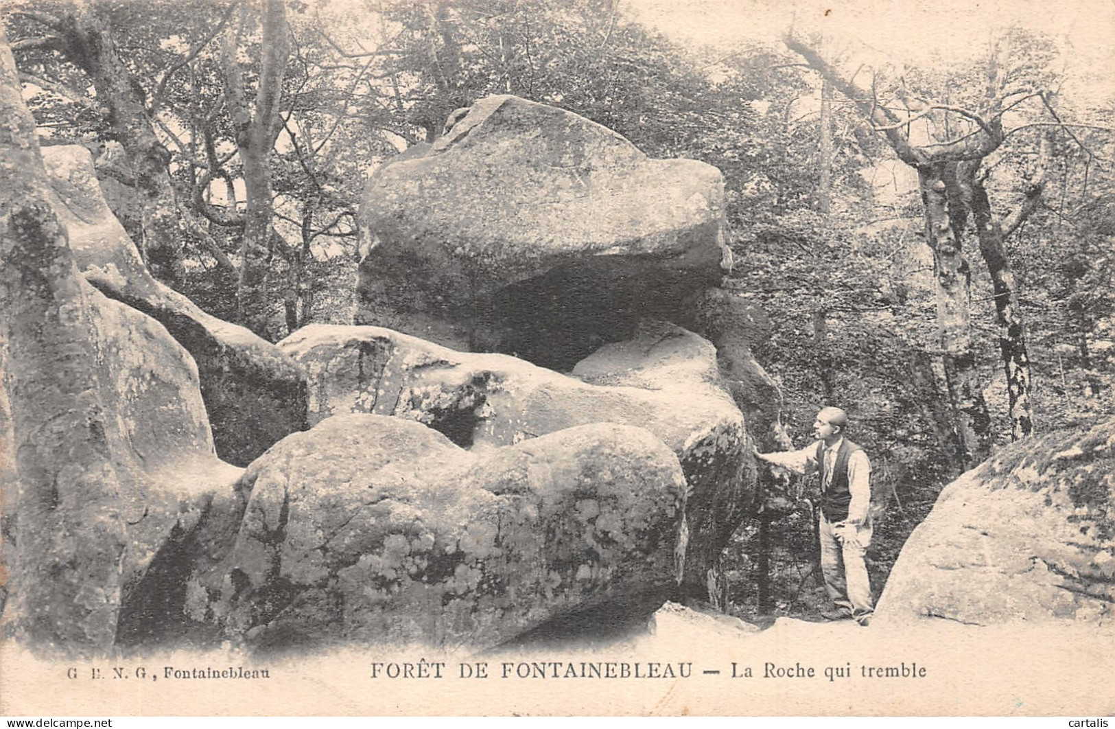 77-FONTAINEBLEAU-N° 4414-E/0379 - Fontainebleau