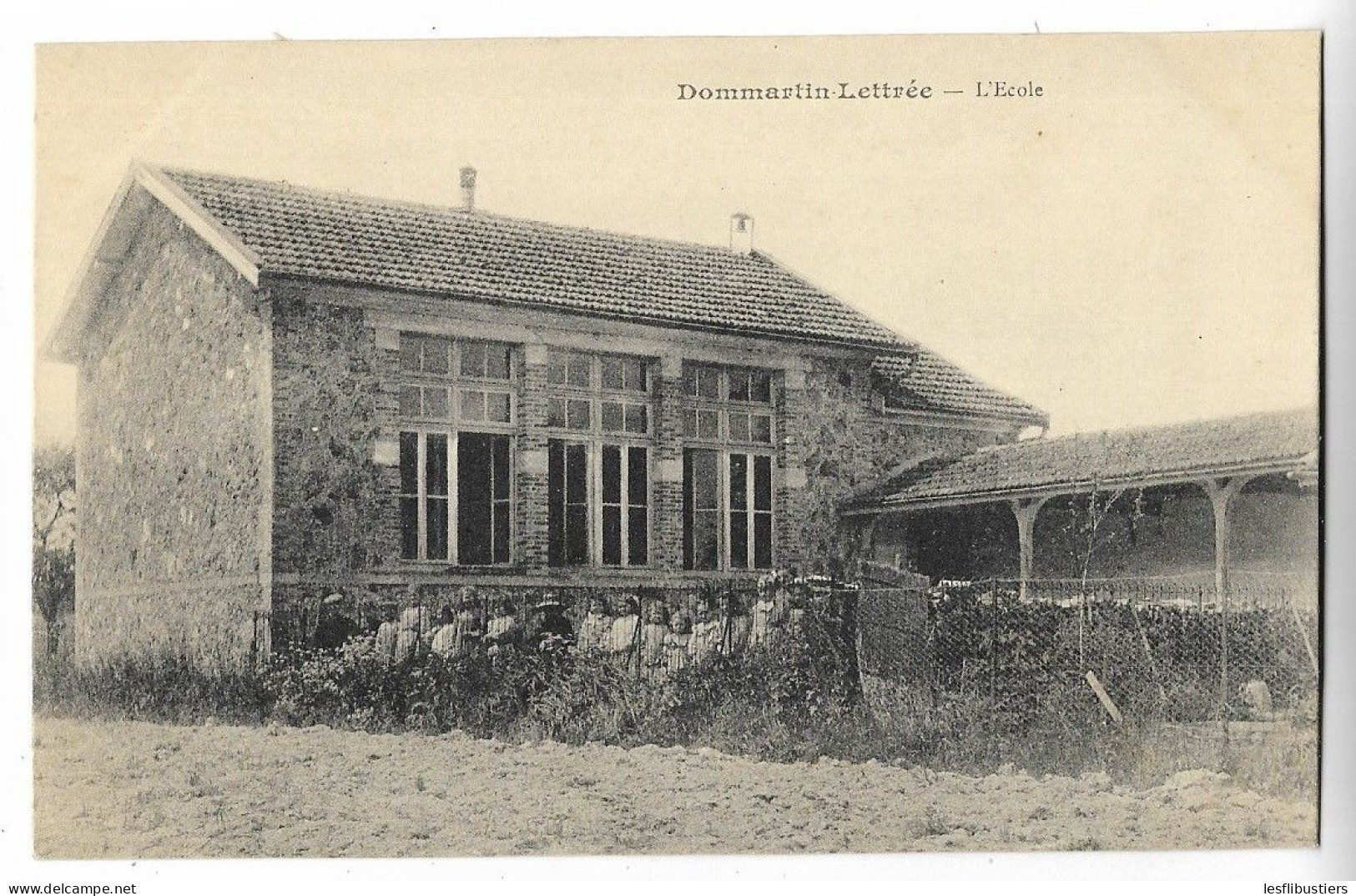 CPA 51 DOMMARTIN-LETTREE L' Ecole - Autres & Non Classés