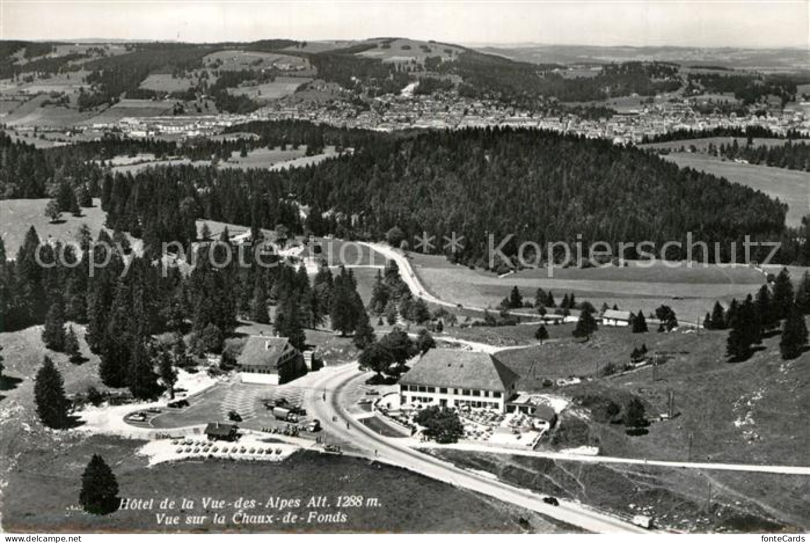 13600524 La Chaux-de-Fonds Hotel Restaurant De La Vue Des Alpes Vue Aérienne La  - Altri & Non Classificati