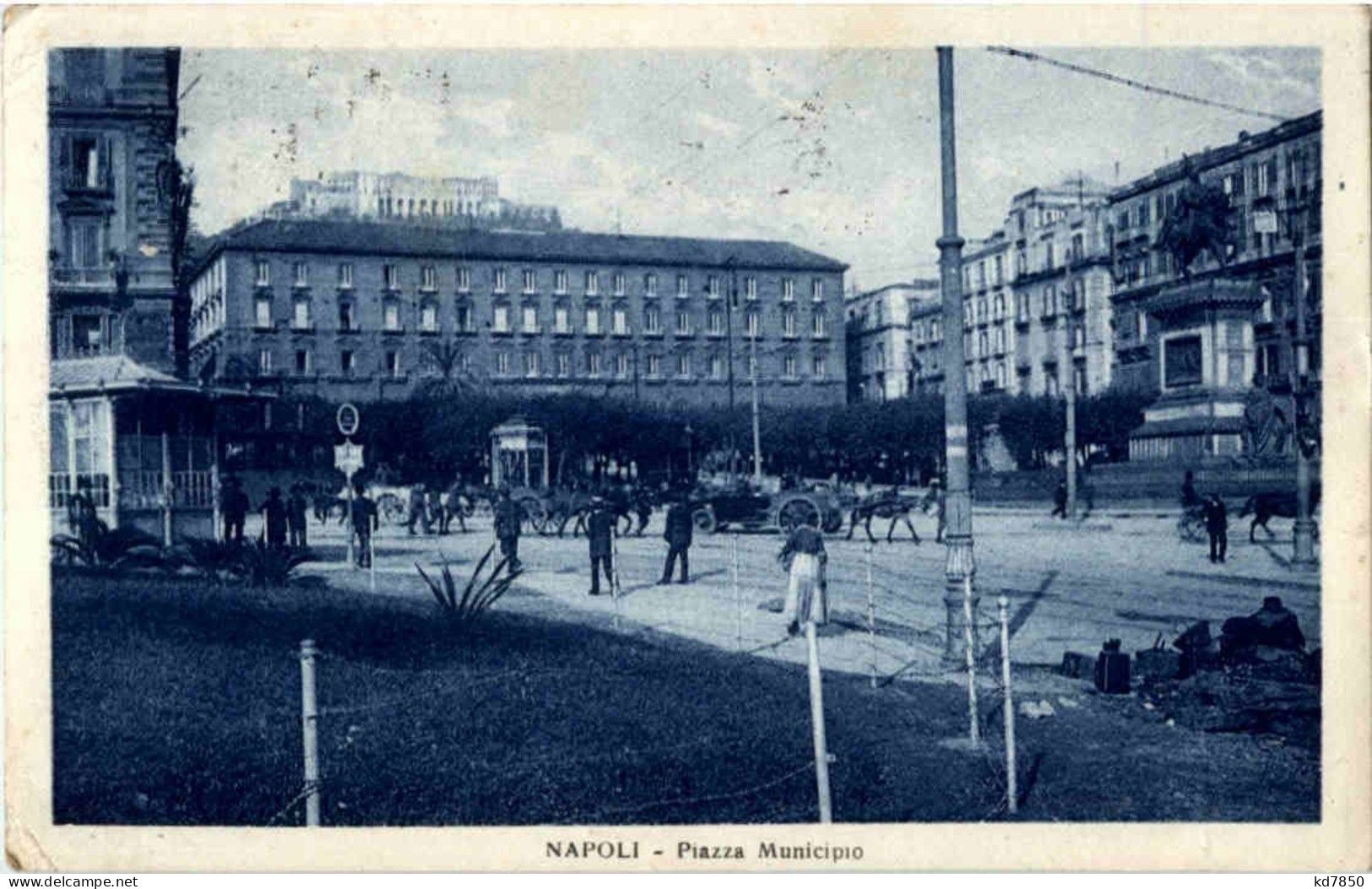 Napoli - Piazza Municipio - Napoli (Naples)