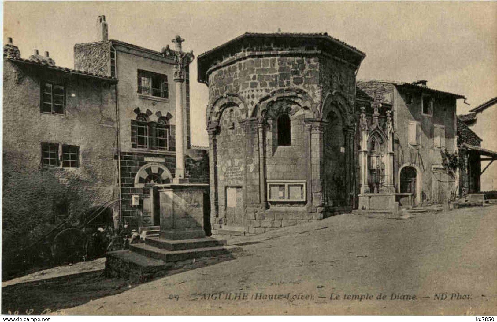 Aiguilhe - Le Temple De Diane - Le Puy En Velay