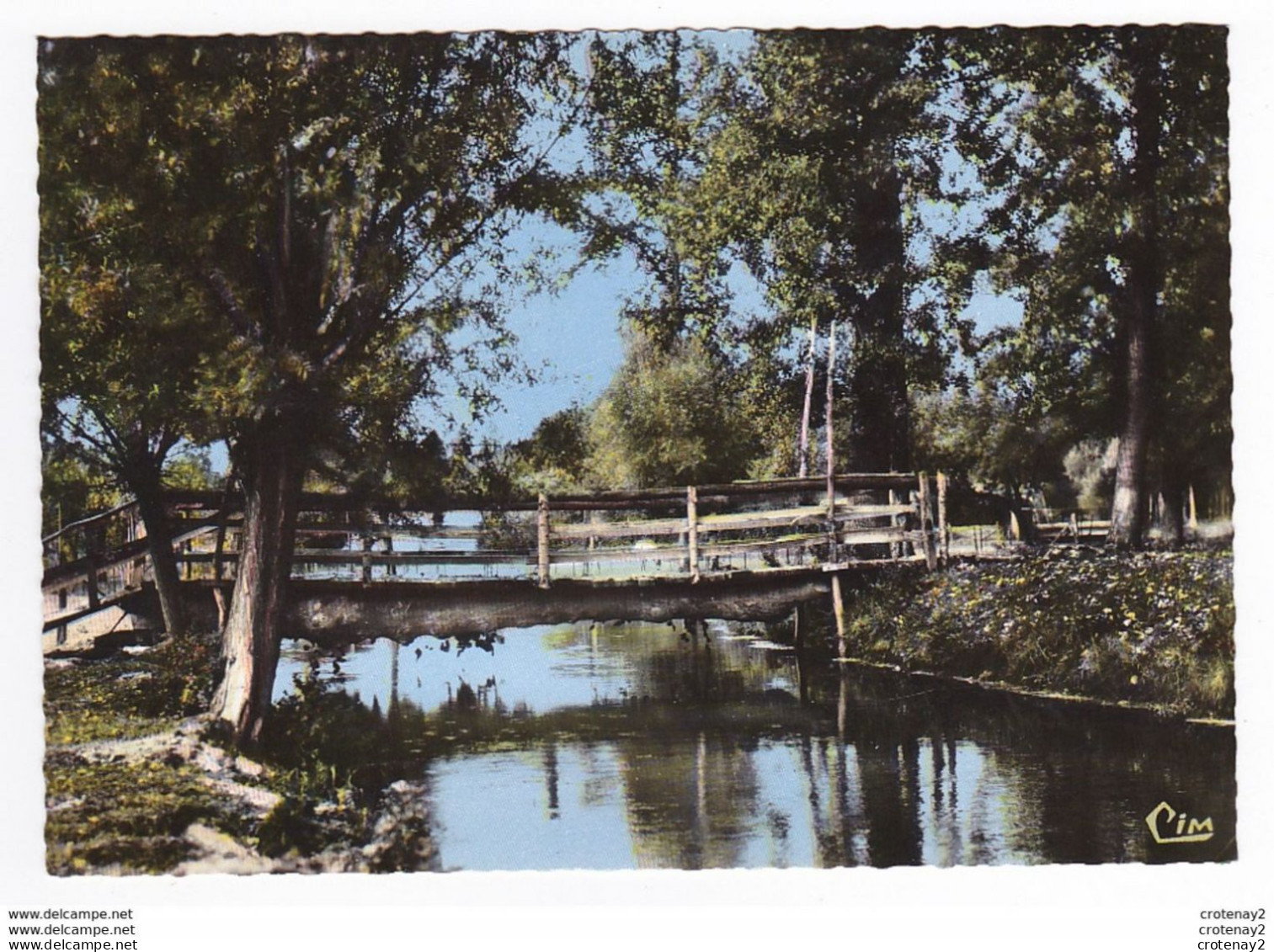 80 AILLY SUR NOYE N°592 Au Bords De La Noye Postée De FLERS Sur Noye En 1972 Petit Pont - Ailly Sur Noye