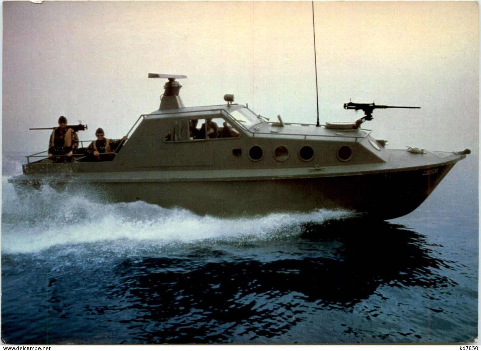 Militär Motorboot P80 - Warships