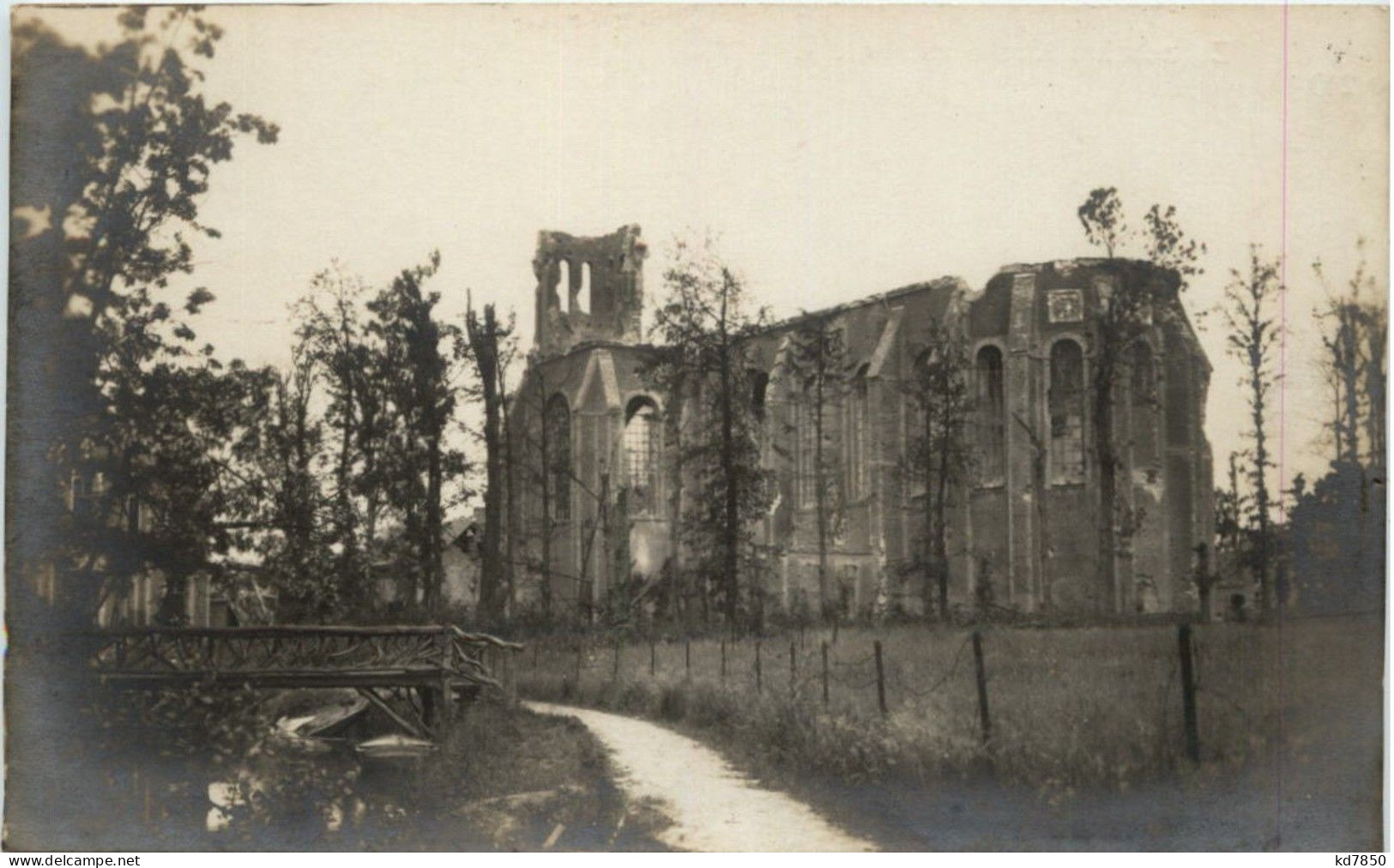 Zonnebeke Kirche Mit Brücke - Zonnebeke