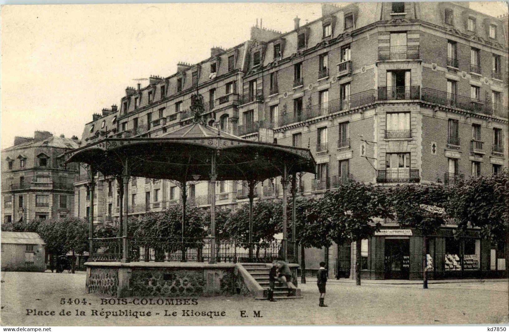 Bois Colombes - Rue Victor Hugo - Colombes