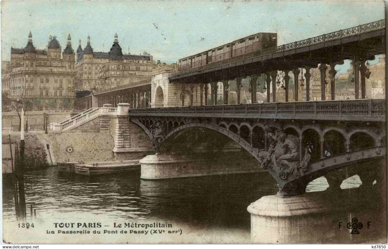 Paris - Le Metropolitain - Métro Parisien, Gares