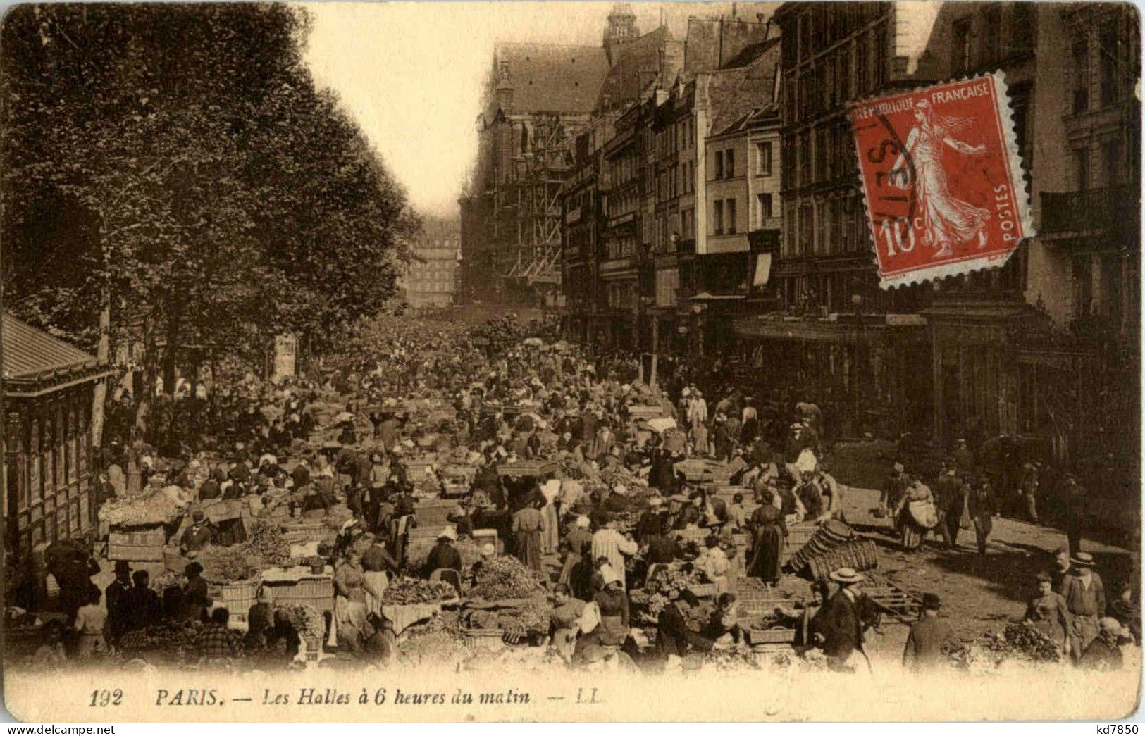 Paris - Les Halles - Petits Métiers à Paris