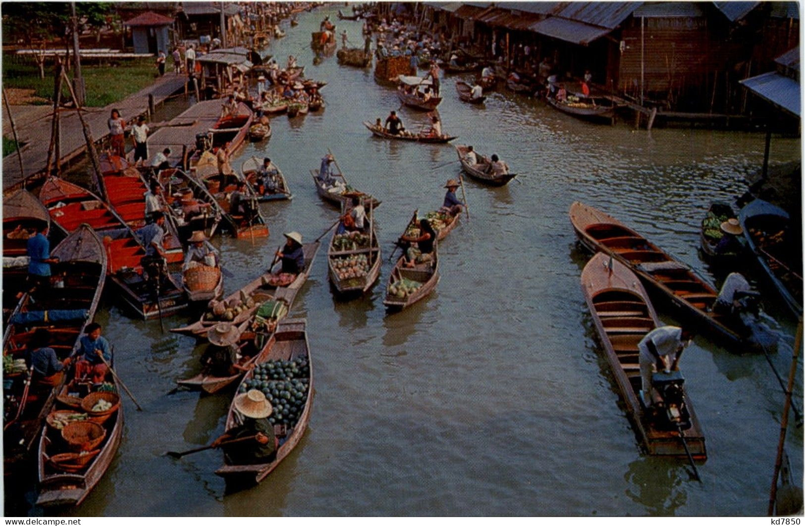 Dhonburi - Wad Sai Floating Market - Thailand