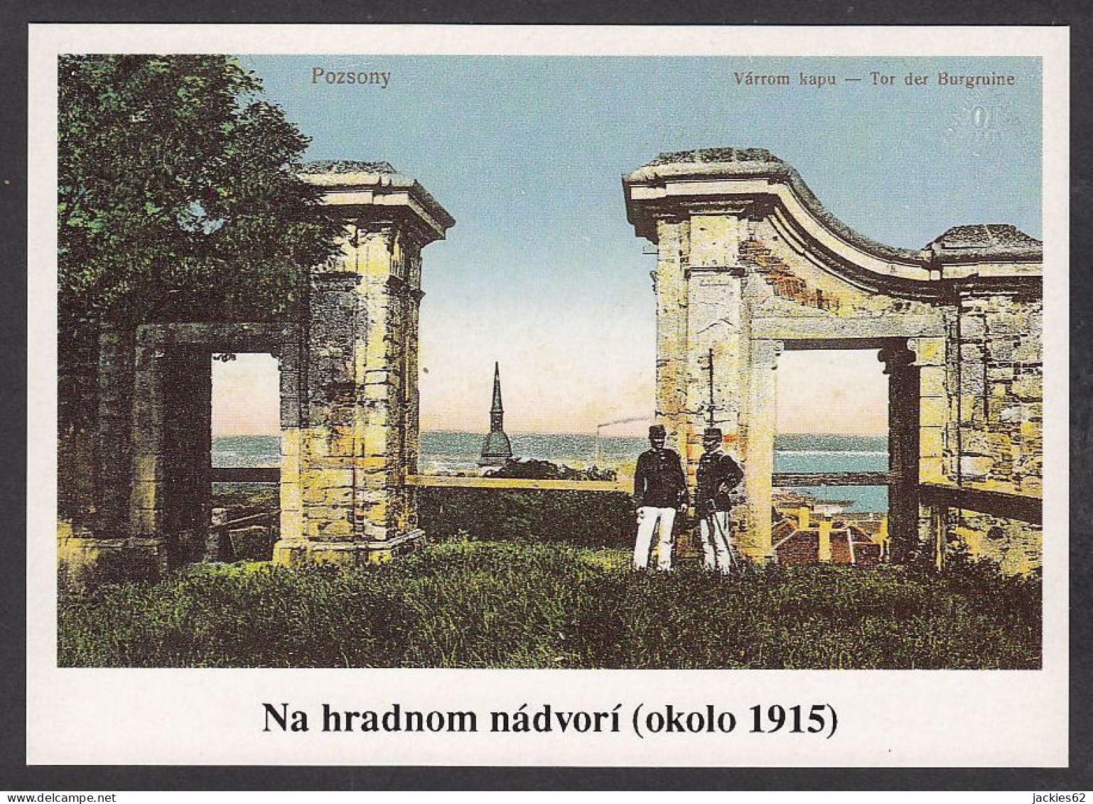 113397/ BRATISLAVA, In The Castle Courtyard, Na Hradnom Nádvorí, From An Old Postcard Around 1915 - Slovakia