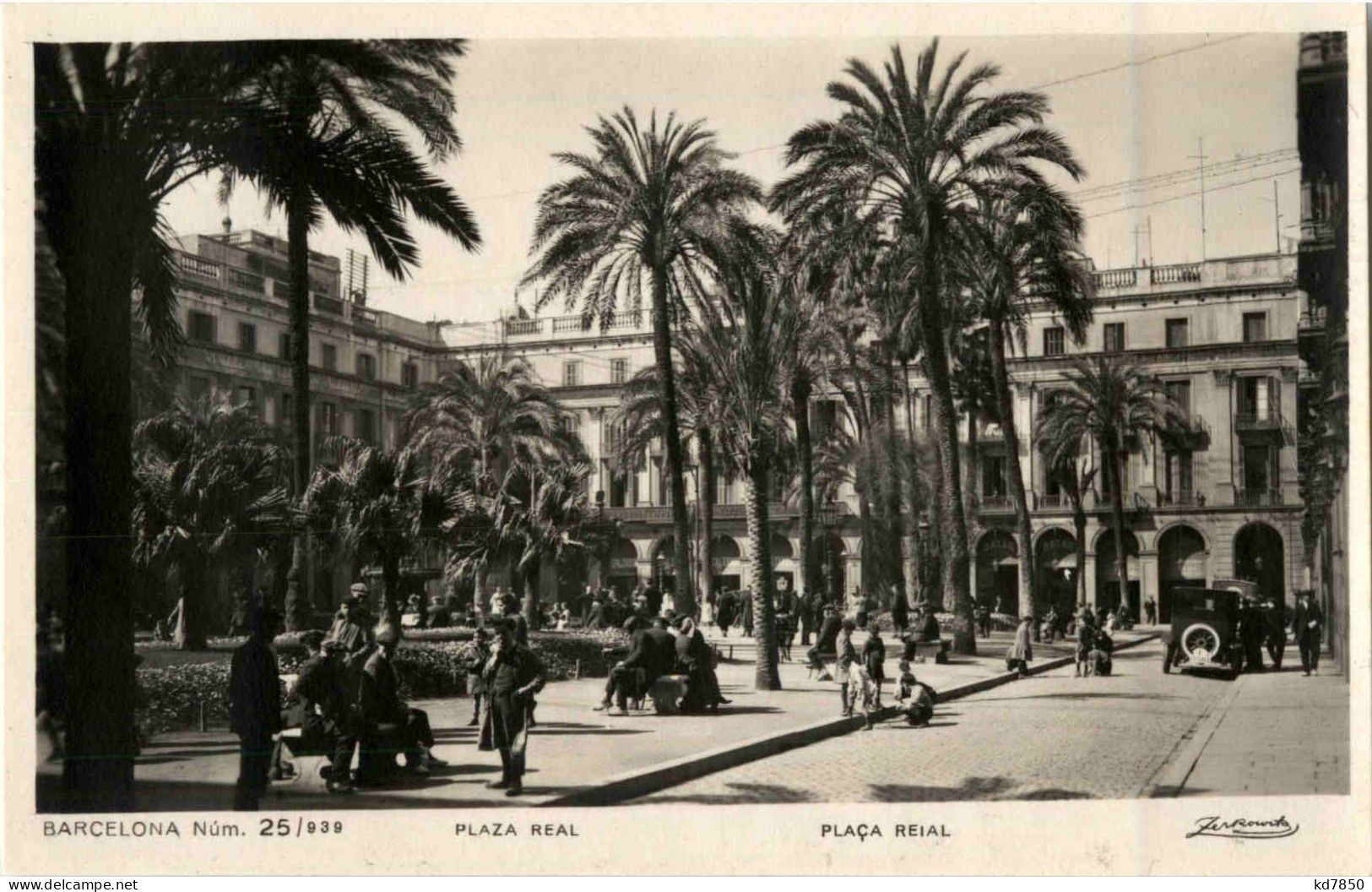 Barcelona - Plaza Real - Barcelona