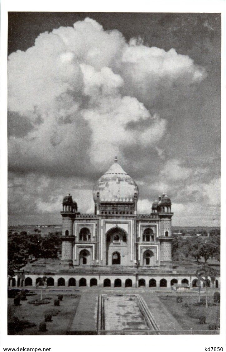 Delhi - Safdarjang Tomb - India