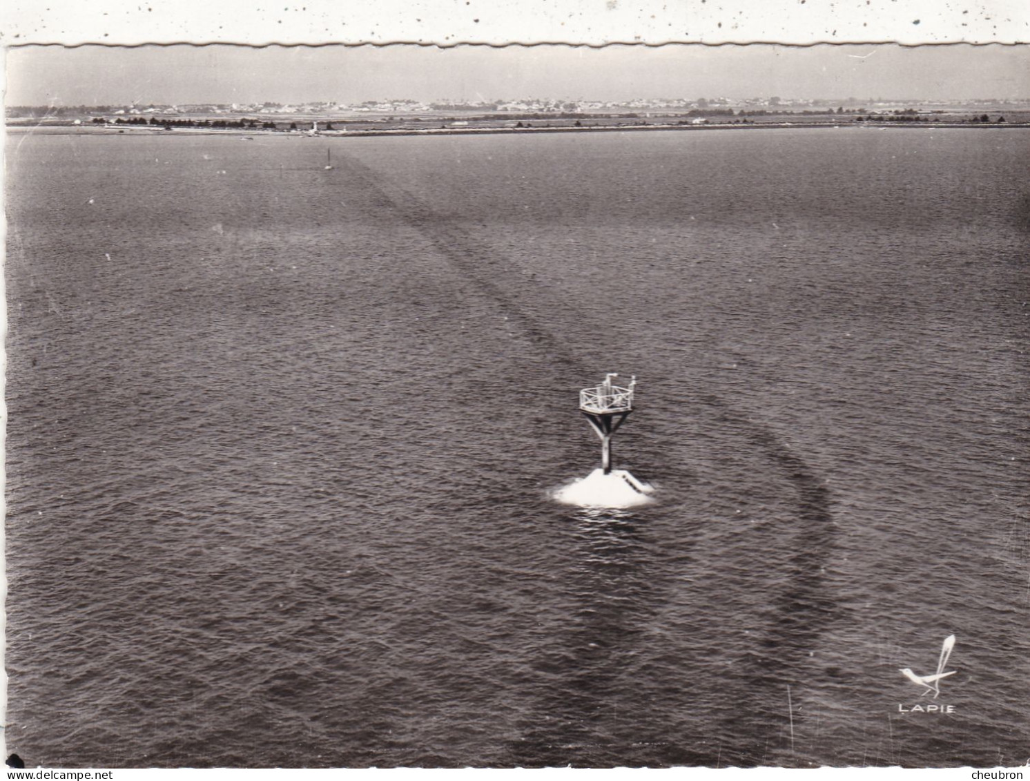 85. ÎLE DE NOIRMOUTIER. CPA. PASSAGE DU GOIS. LA ROUTE NATIONALE 143 RECOUVERTE PAR LA MER. ANNEES 50 - Ile De Noirmoutier