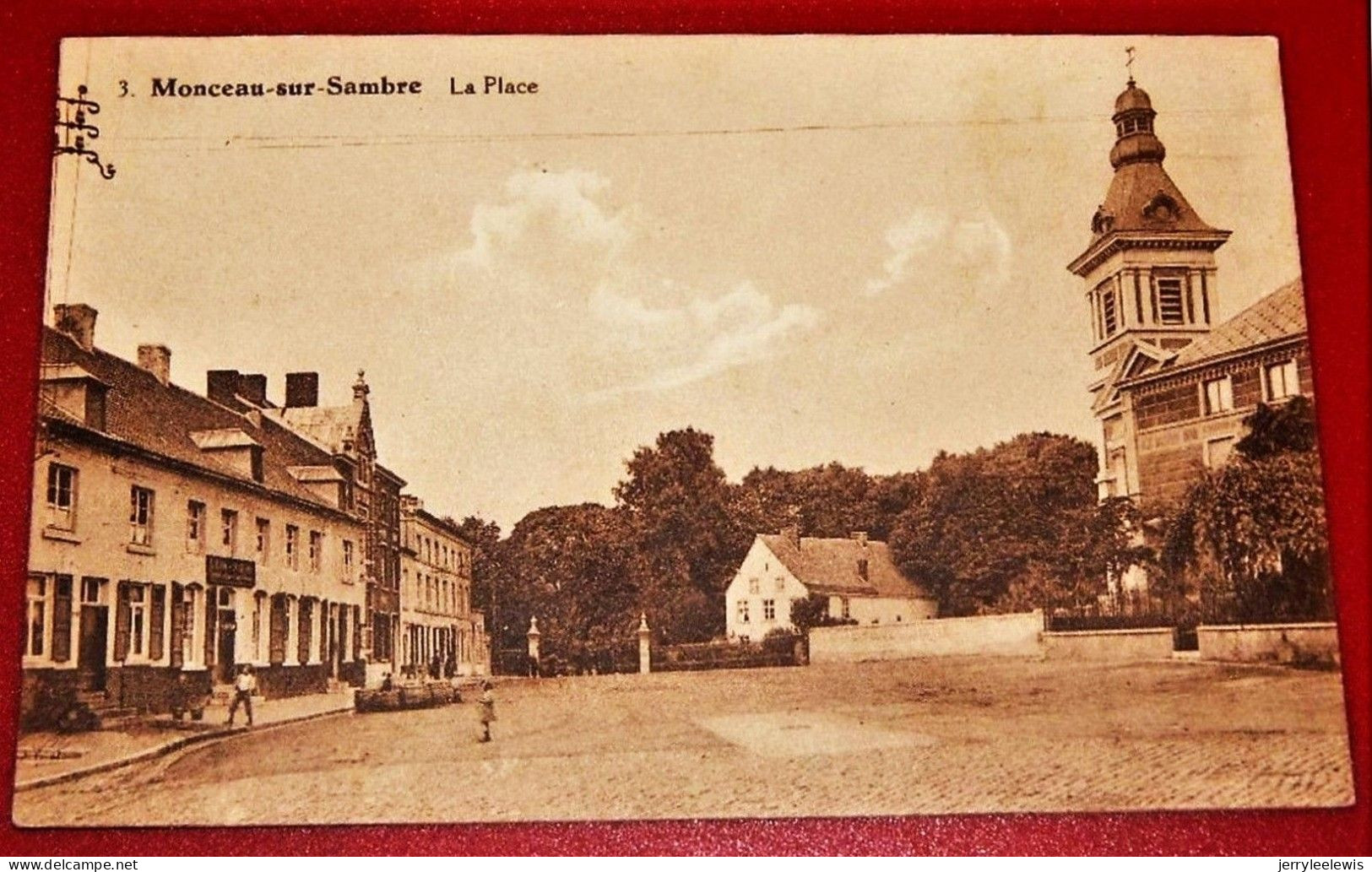 MONCEAU SUR SAMBRE  -  La Place  - - Charleroi