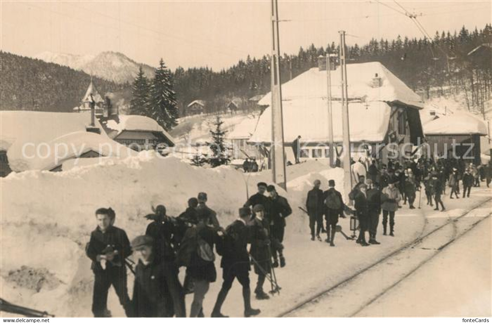 13558772 Saint Cergue VD La Gare En Hiver Saint Cergue VD - Autres & Non Classés