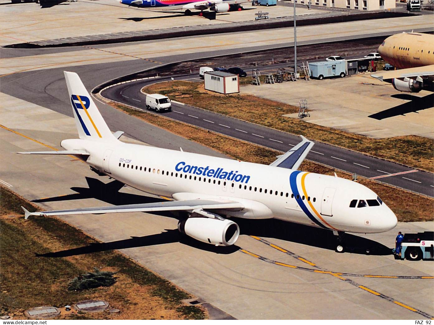 Airbus A320 For Constellation International Airlines - +/- 180 X 130 Mm. - Photo De Presse - Aviación